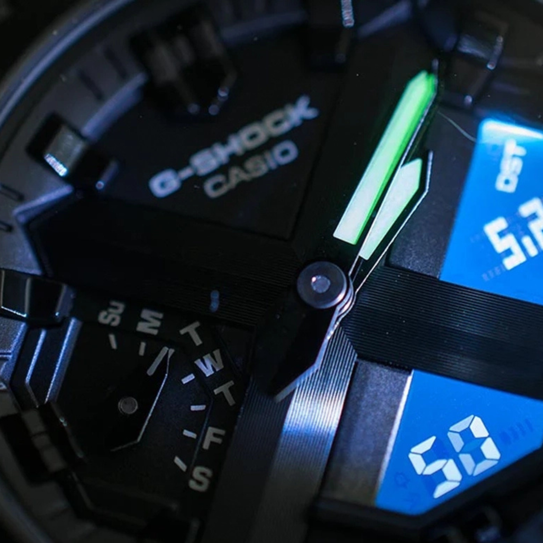 جی شاک مدل GA-2300-1ADR